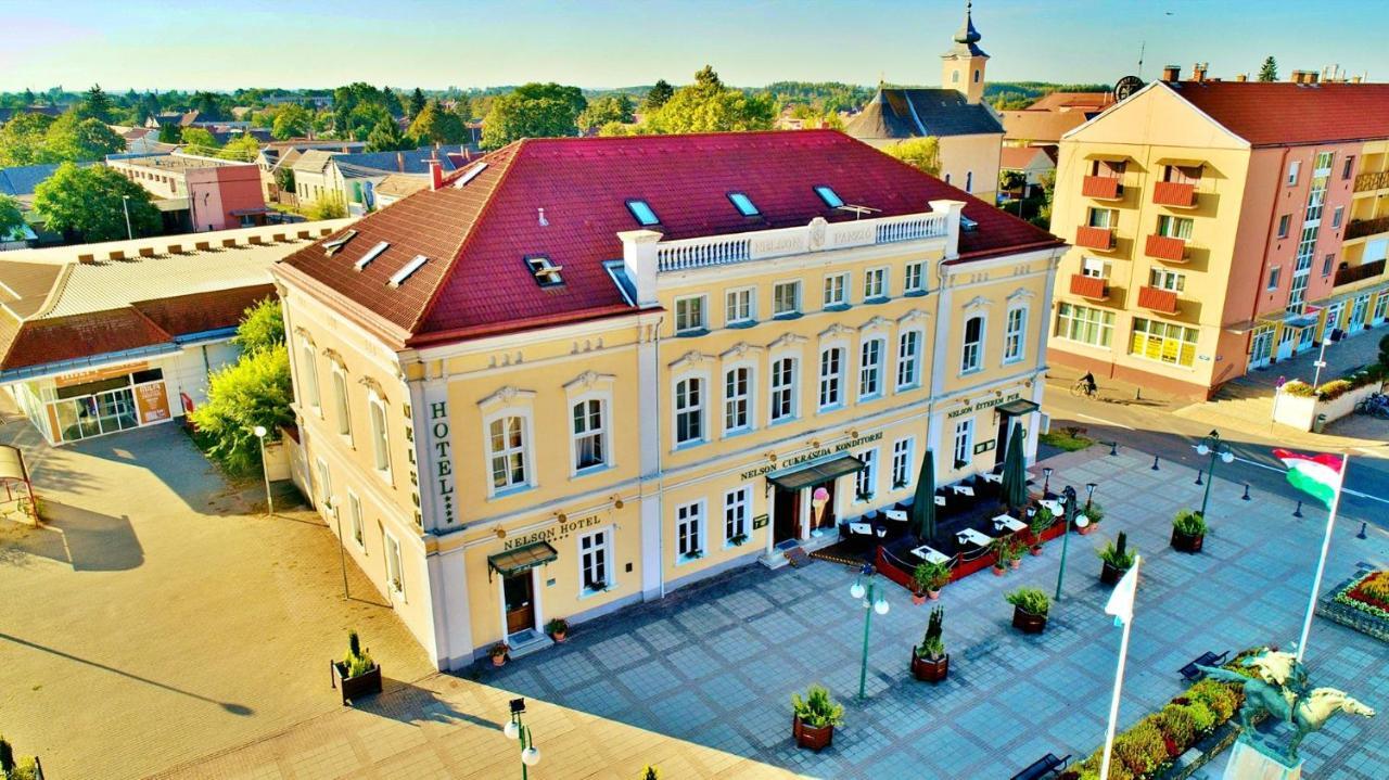 Nelson Hotel Hajdúszoboszló Exterior foto